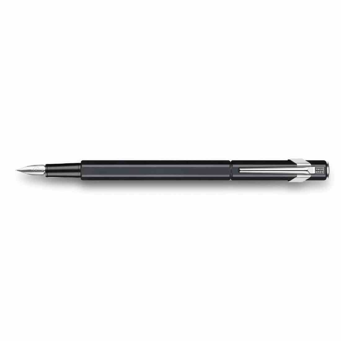 Pluma Fuente 849 Caran D´ache Negro Metal 840.009